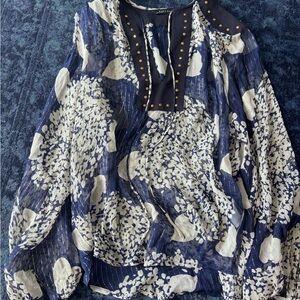 Zara Navy and White Blouse with Gold Accents